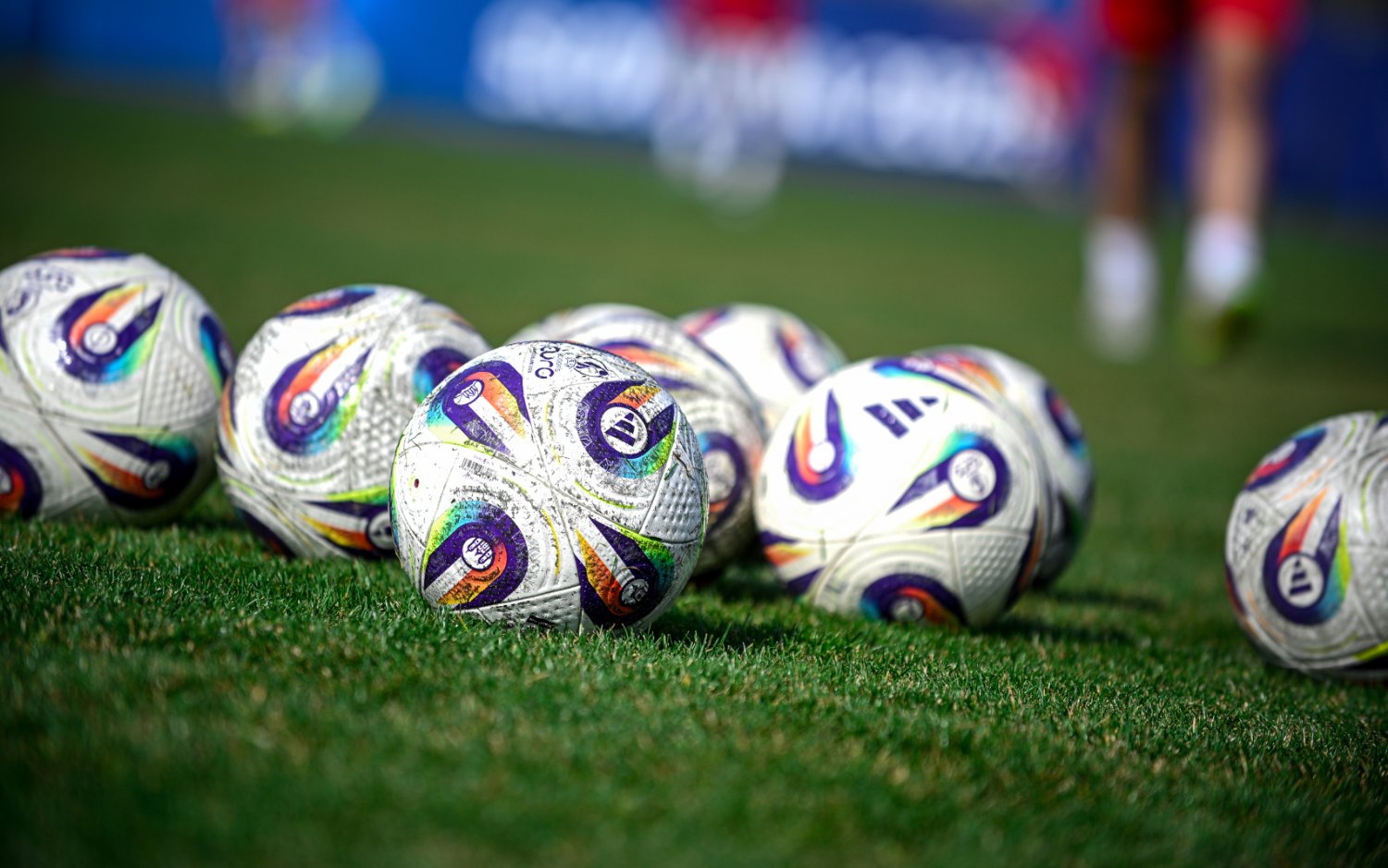 Reprezent�cia | Hr��i AS Tren��n op� v n�rodn�ch farb�ch