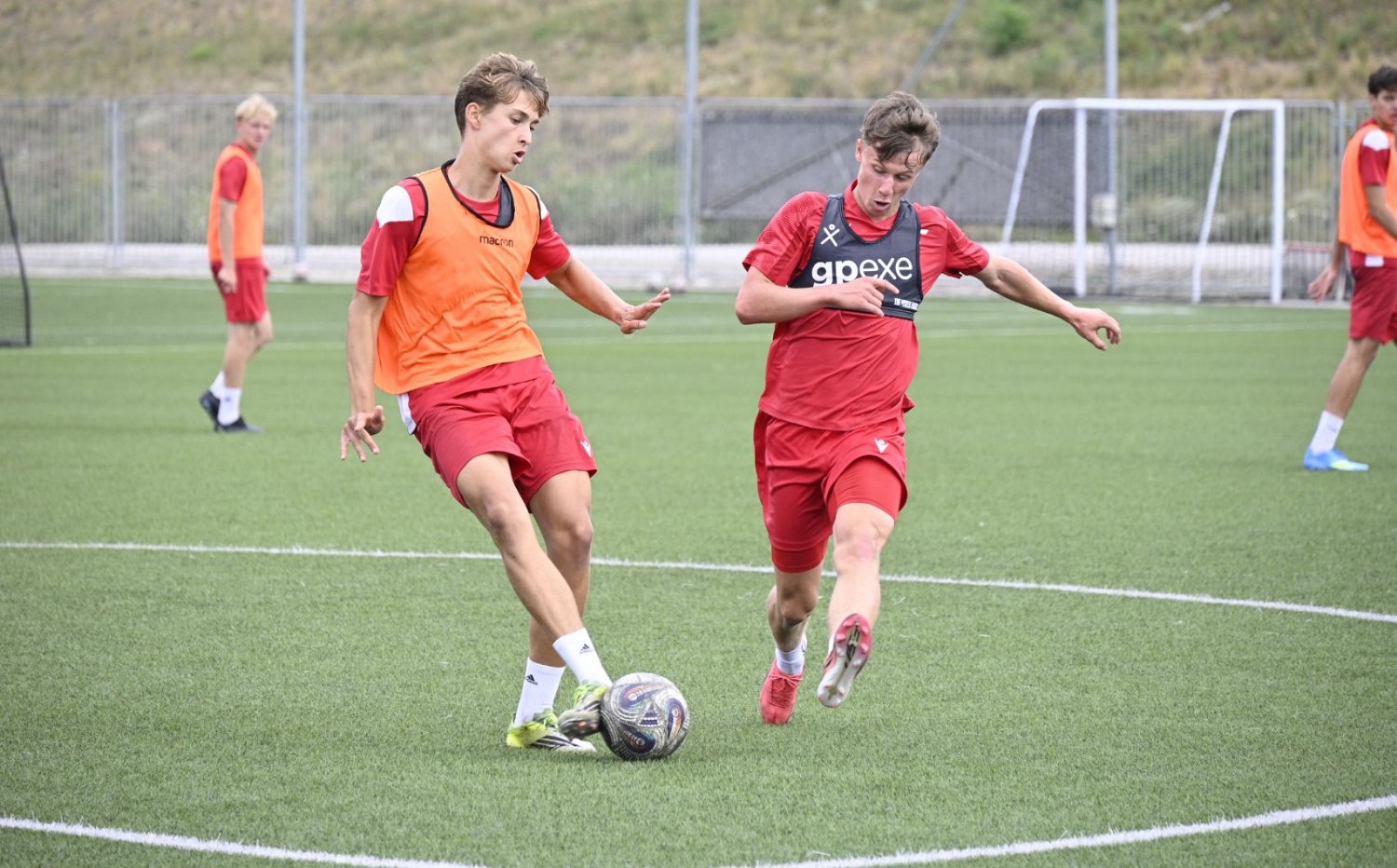 B-t�m | Proti Ludinciam s cie�om prelomi� nepriazniv� s�riu