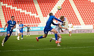  autor: Martin Kramsk�