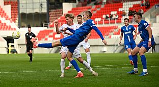  autor: Martin Kramsk�