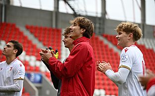  autor: Martin Kramsk�