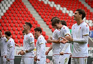  autor: Martin Kramsk�