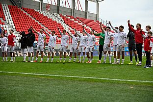  autor: Martin Kramsk�