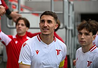  autor: Martin Kramsk�