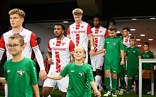  autor: Martin Kramsk�