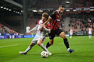  autor: Martin Kramsk�