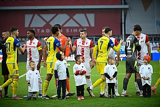  autor: Martin Kramsk�