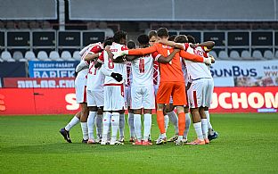  autor: Martin Kramsk�