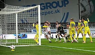  autor: Martin Kramsk�