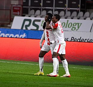  autor: Martin Kramsk�