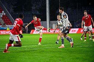  autor: Martin Kramsk�