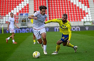  autor: Martin Kramsk�