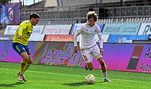  autor: Martin Kramsk�