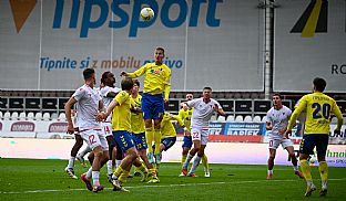  autor: Martin Kramsk�