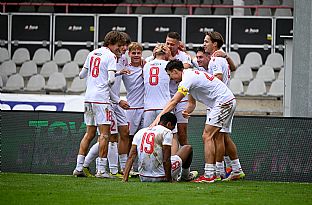  autor: Martin Kramsk�