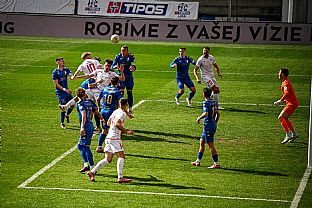  autor: Martin Kramsk�