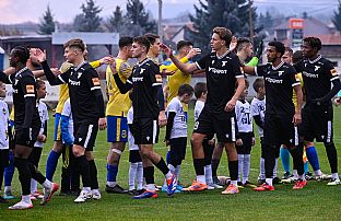  autor: Martin Kramsk�