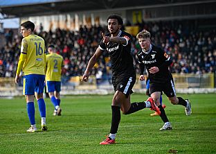  autor: Martin Kramsk�